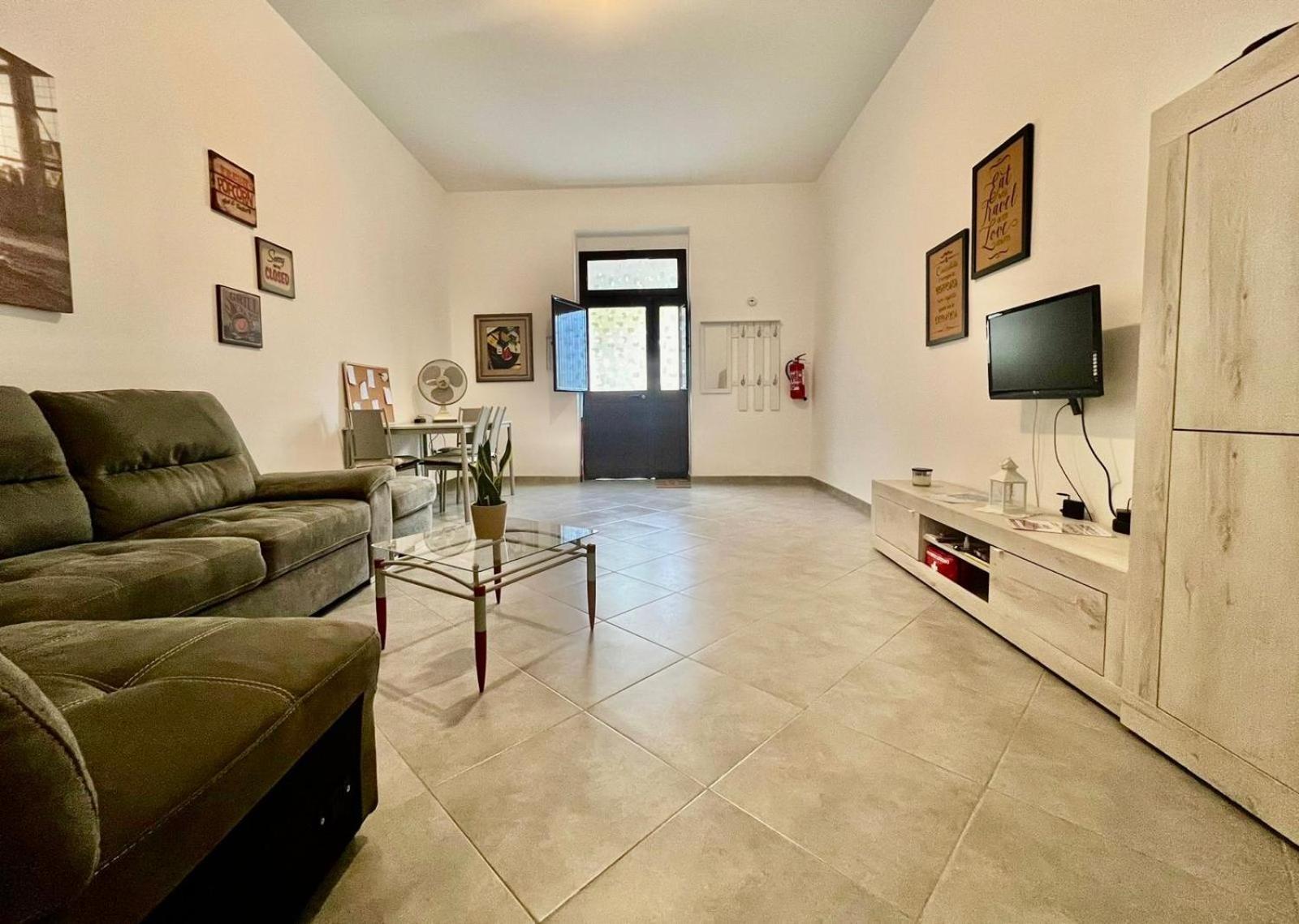 Renthouse Civico 5